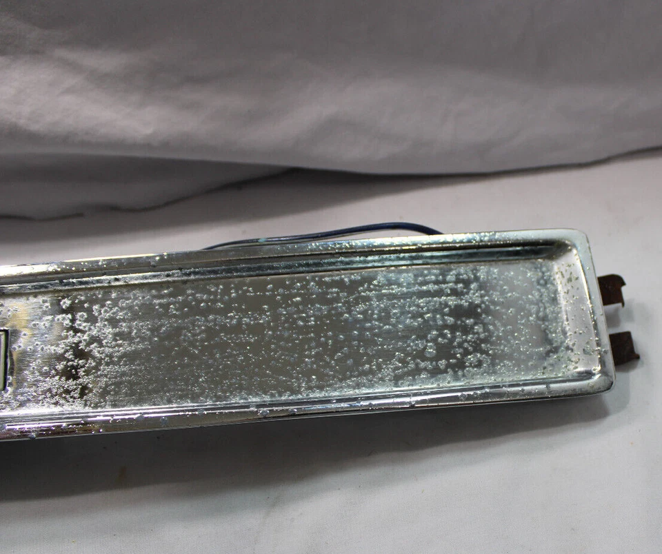 71-73 OLD. TORONADO, INTERRUPTOR DE ALIMENTACIÓN DE PUERTA Y BISEL PASAJERO 71-74 BUICK RIVIERA Foto 3 de 4