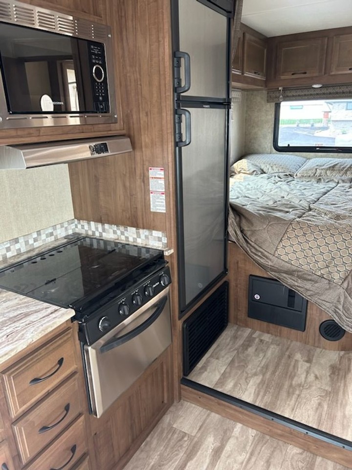 2019 Gulf Stream Conquest 6238D 24' Class C Motorhome C15169293 eBay