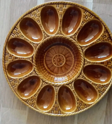 Keramik aus Segovia für 12 halbe Eier