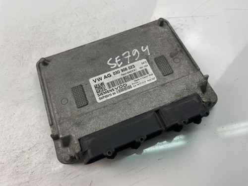VW POLO 9N Motorsteuergerät ECU 03D906023 17228865