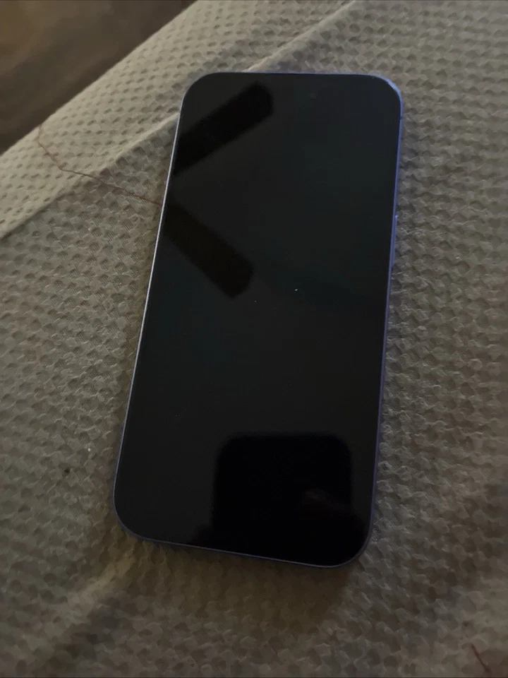 Apple iPhone 16 128GB, Ultramarine, Verizon, SIM Locked - Image 2 of 3