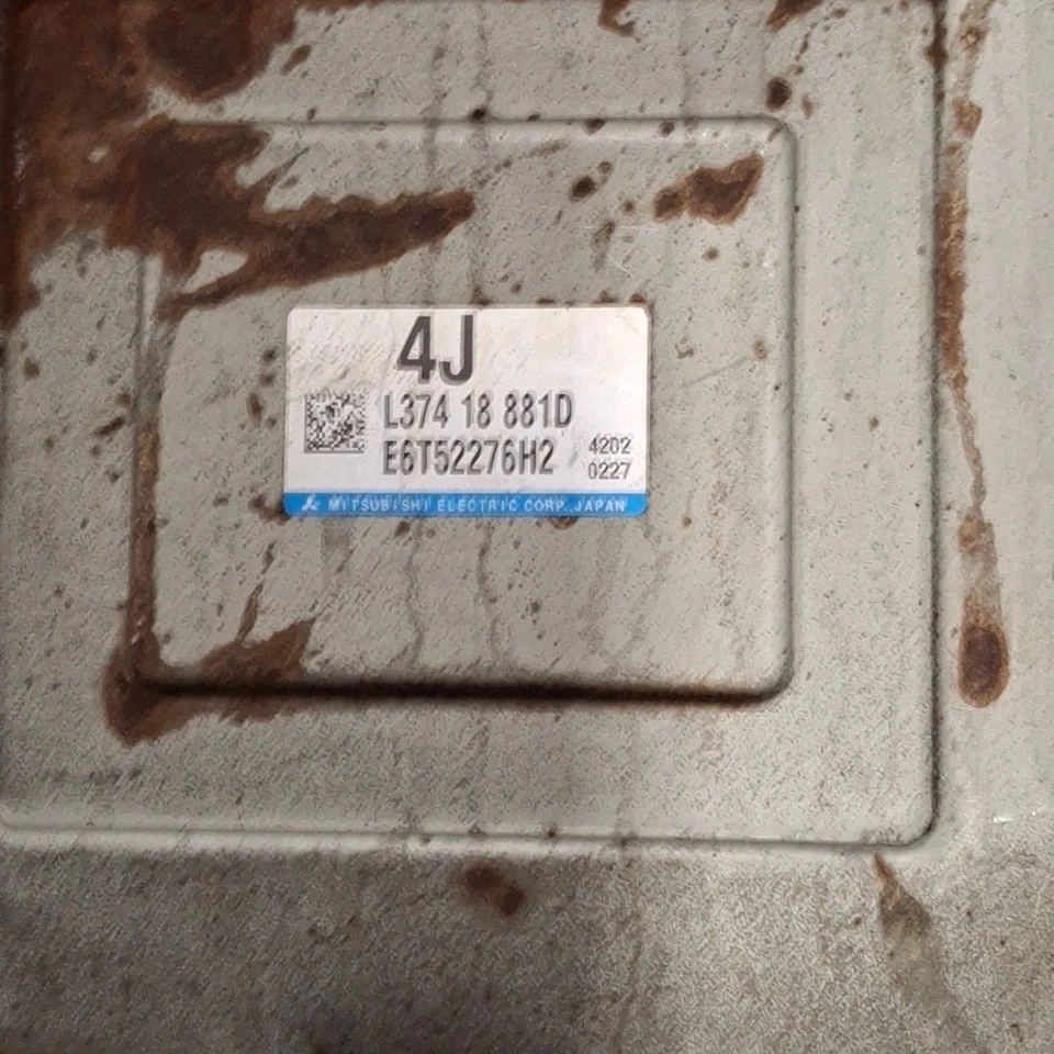 Mazda 3 2004-2005 ECU ECM L374 18 881D Foto 2 de 4