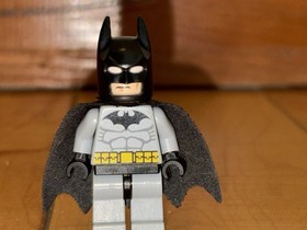 LEGO Batman Dragster: Catwoman Pursuit Set 7779 Complete with Minifigs