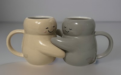 Mainstays 16 oz Cream & Gray Sculpted Hug Earthenware Mug Set (See Description).