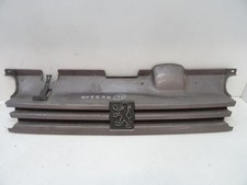 Calandre Peugeot 405