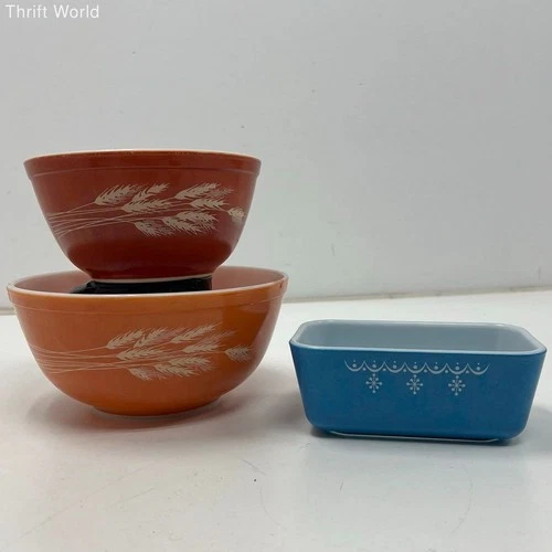 Vintage Pyrex 3 Pc Lot Autumn Wheat Bowls 402 403 & Snowflake Garland Dish 0502