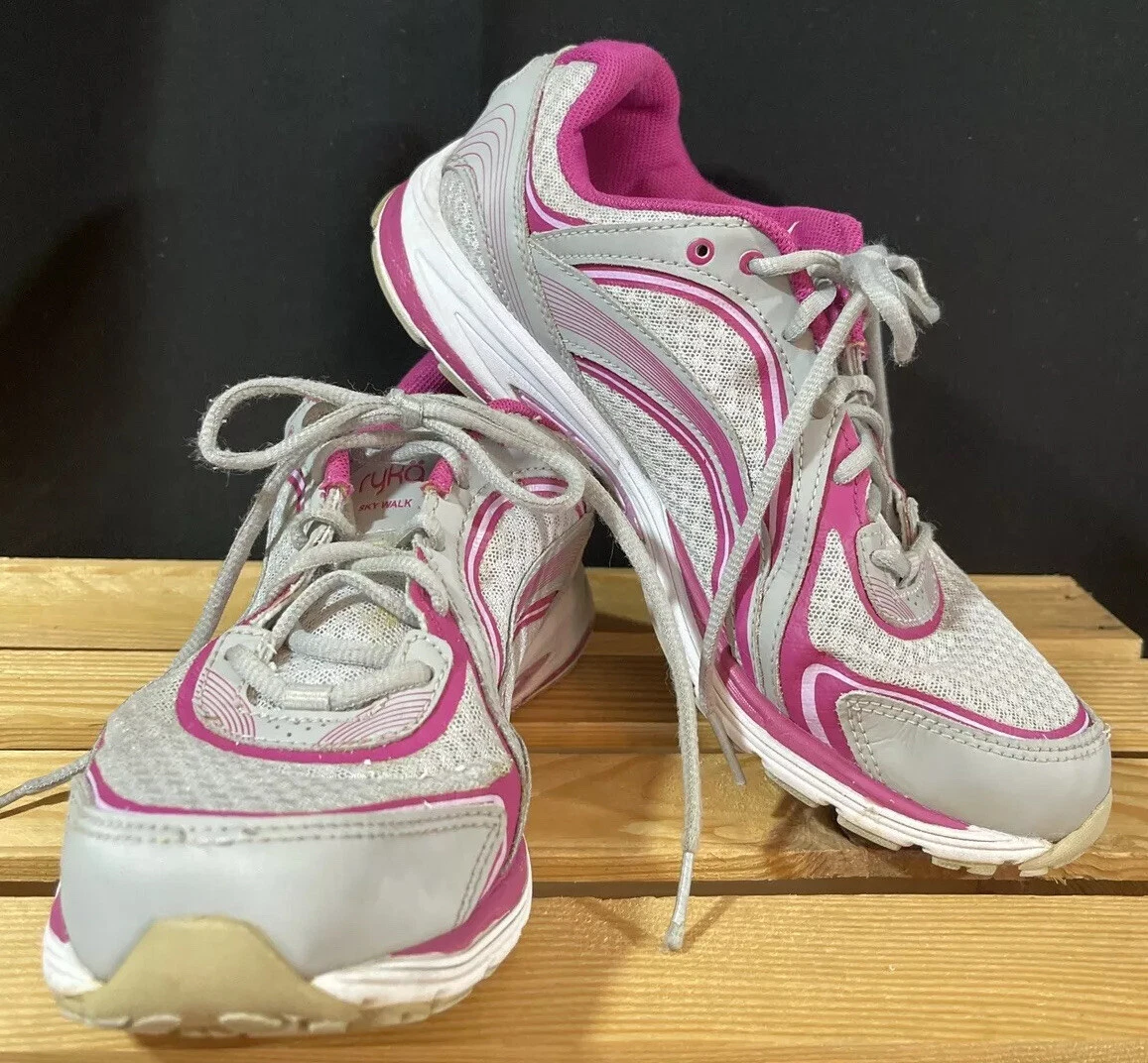 Skywalk hotsell shoes 2019