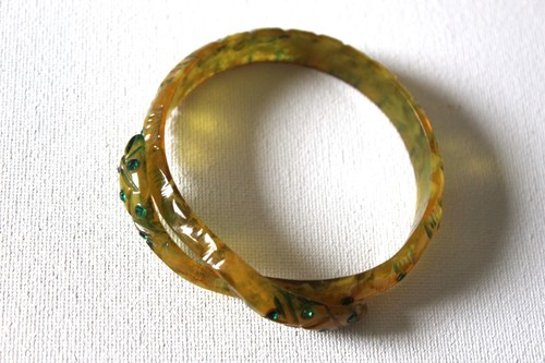 Rare Celluloid Apple Juice Snake bracelet from prominent estate collection - Picture 3 of 5