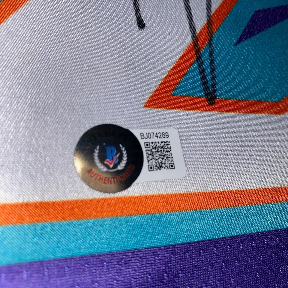 CAMISETA FIRMADA/AUTOGRAFIADA POR RUDY GAY UTAH JAZZ BECKETT CERTIFICADO DE AUTENTICIDAD ¡BONITA!! Foto 3 de 4