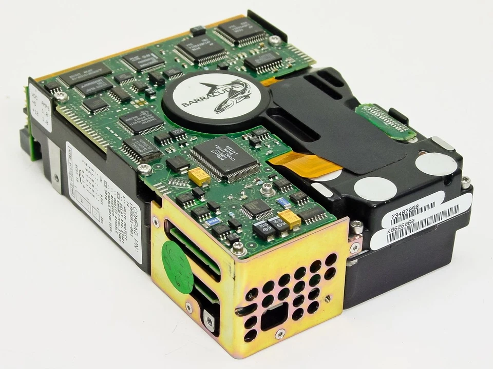 Compaq 199591-001 4.3GB 3.5" 68-Pin SCSI Hard Drive Seagate ST15150W 9A8003-021 - Image 2 of 4