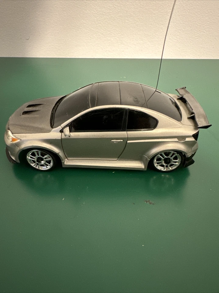 XMODS Nissan Skyline scion RC With Transmitter - Image 4 of 4