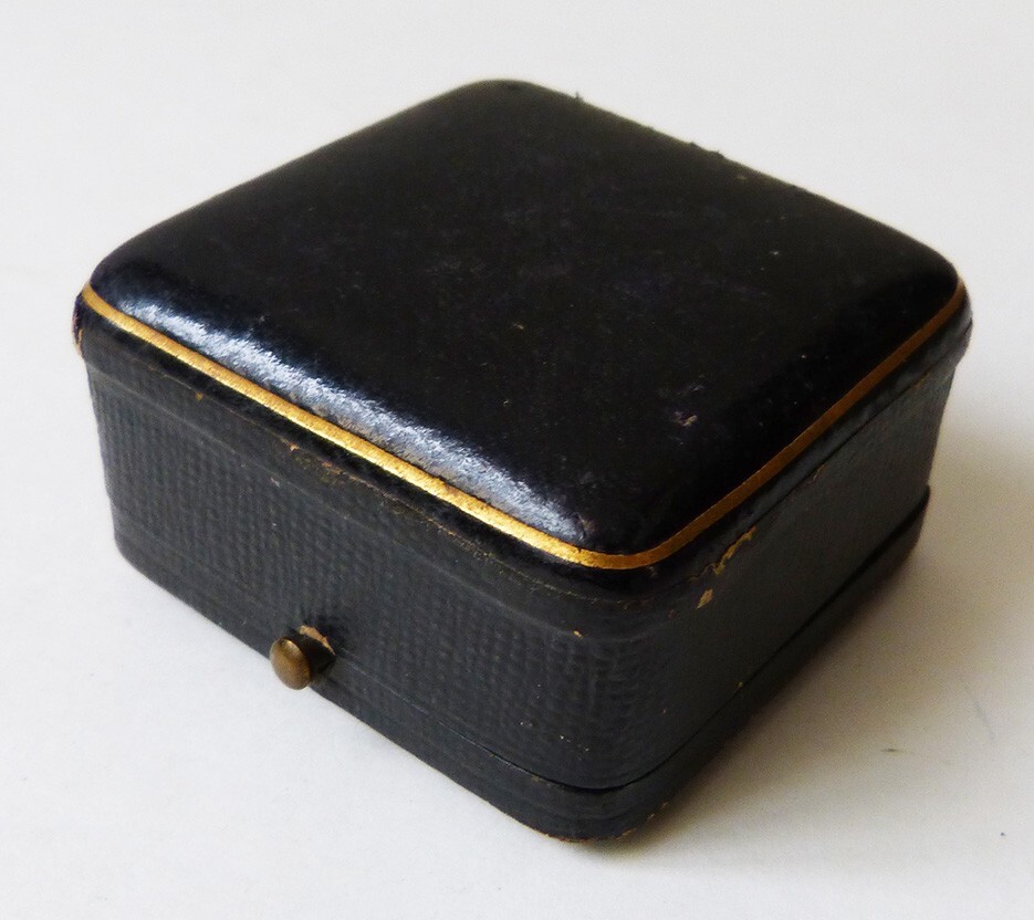 Louis Vuitton, a red epi leather 'Ecrin Bijoux Jewelry case', 2003