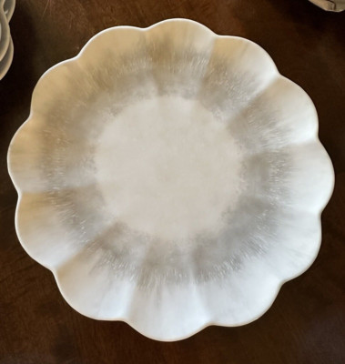 Rachel Zoe Opal Tulip Dinner Plates Set of 4 NEW