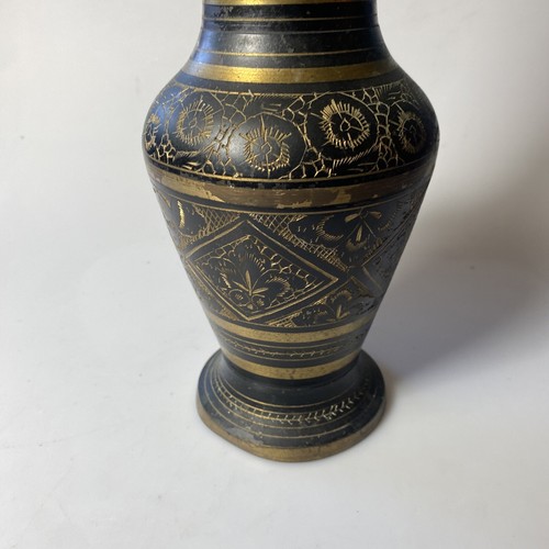 Black Burnished Bright Cut Brass Vase Copper 15” Vintage - Picture 4 of 21
