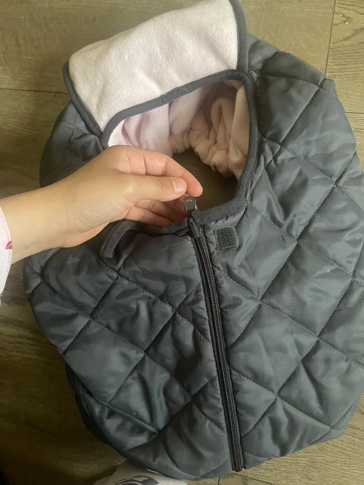 EDDIE BAUER - WEATHER PROOF Fleece INFANT CAR SEAT COVER - PRE-OWNED - Image 3 of 4