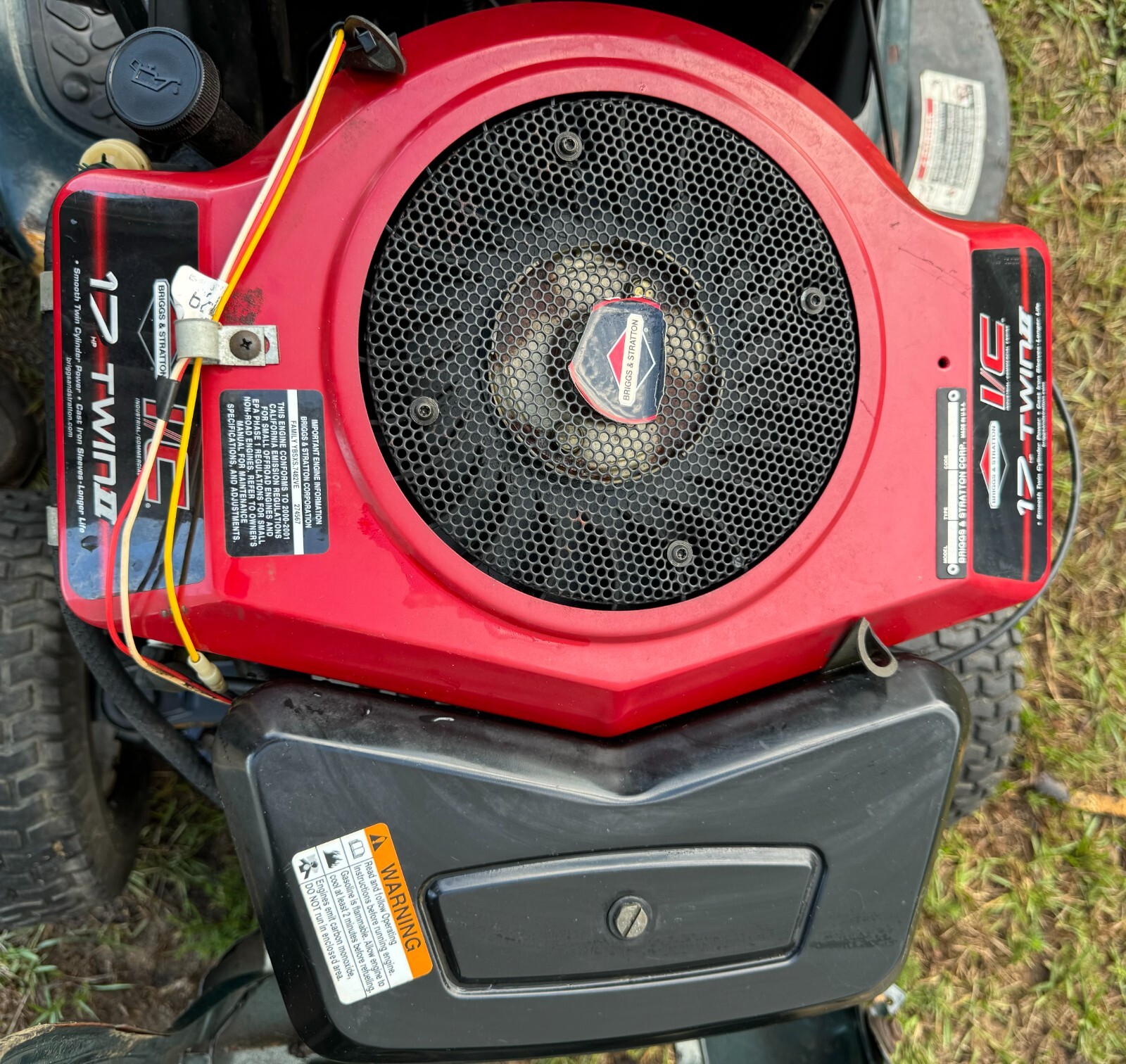 Briggs & Stratton 17HP Power Built To Last Twin Cylinder...Good Running ...
