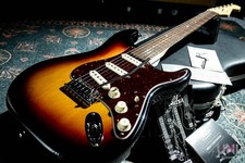Fender American Deluxe Stratocaster / 2006 (2006) (no260307)