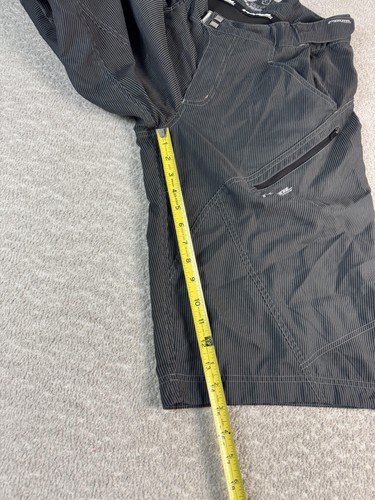 Royal Racing Shorts Mens 36 Black Gray Pinstripe Mountain Bike MTB Zip Pockets - Picture 6 of 9