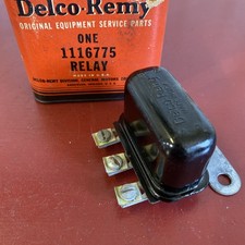 1946 - 1961 Corvette Pontiac Kaiser 1955 Tbird Delco Remy Horn Relay 1116775 Nos