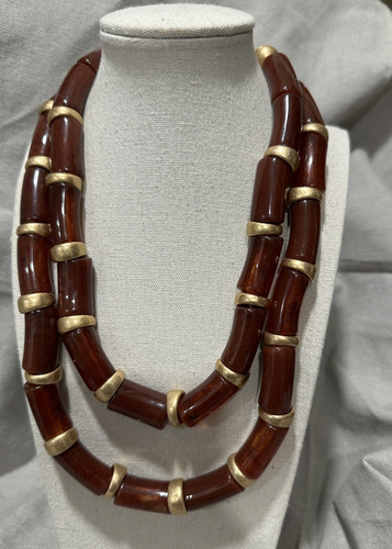 Zara Double Layered Burgundy Resin Acrylic Chunky Necklaces and Stretch Bracelet - Picture 4 of 9