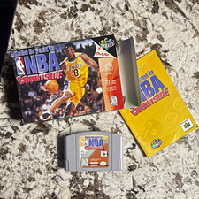 Nintendo Kobe Bryant in NBA Courtside N64 Complete w/ Box & Manual NTSC (1998)