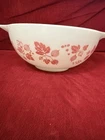 Vintage Pyrex 443 Cinderella Mixing Bowl 2.5 Qt Gooseberry White Pink