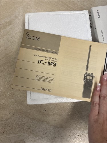Icom VHF Marine Transceiver IC-M9 RADIO ONLY - Zdjęcie 9 z 12