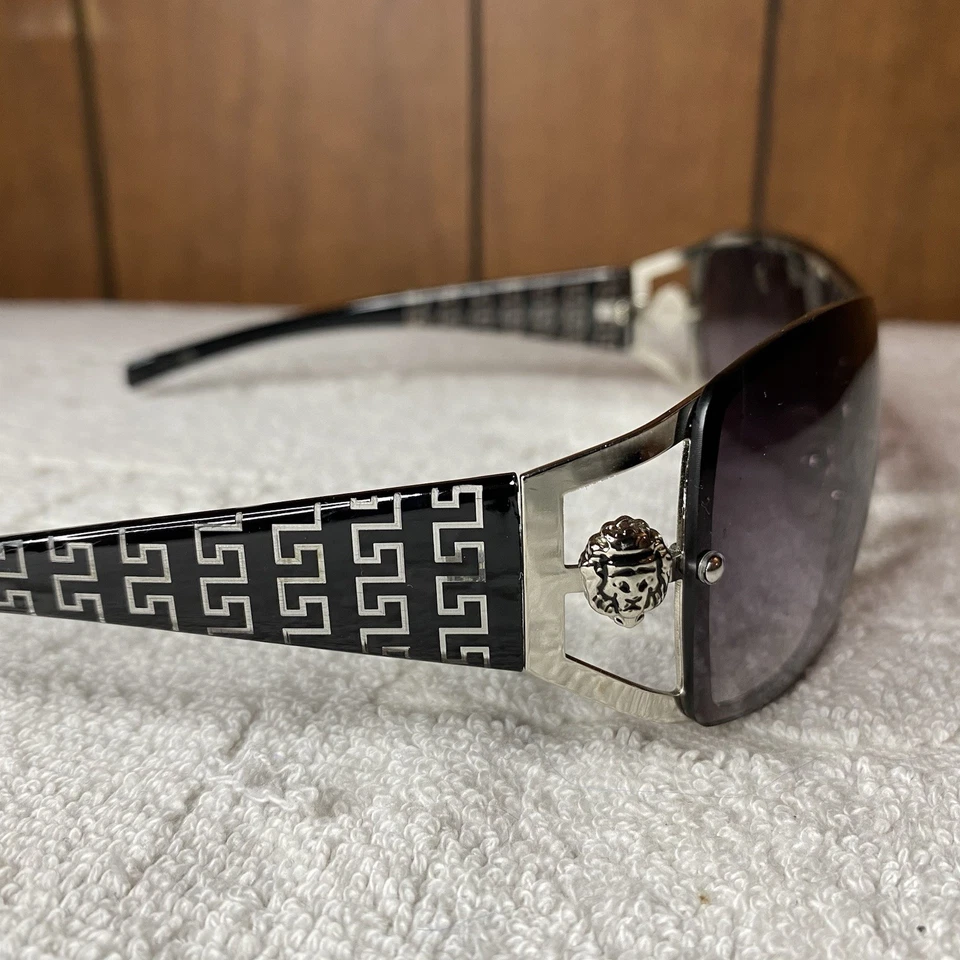 GAFAS DE SOL KHAN ENVOLVENTES CON LENTES PROTECTORAS DE UNA PIEZA Foto 4 de 4