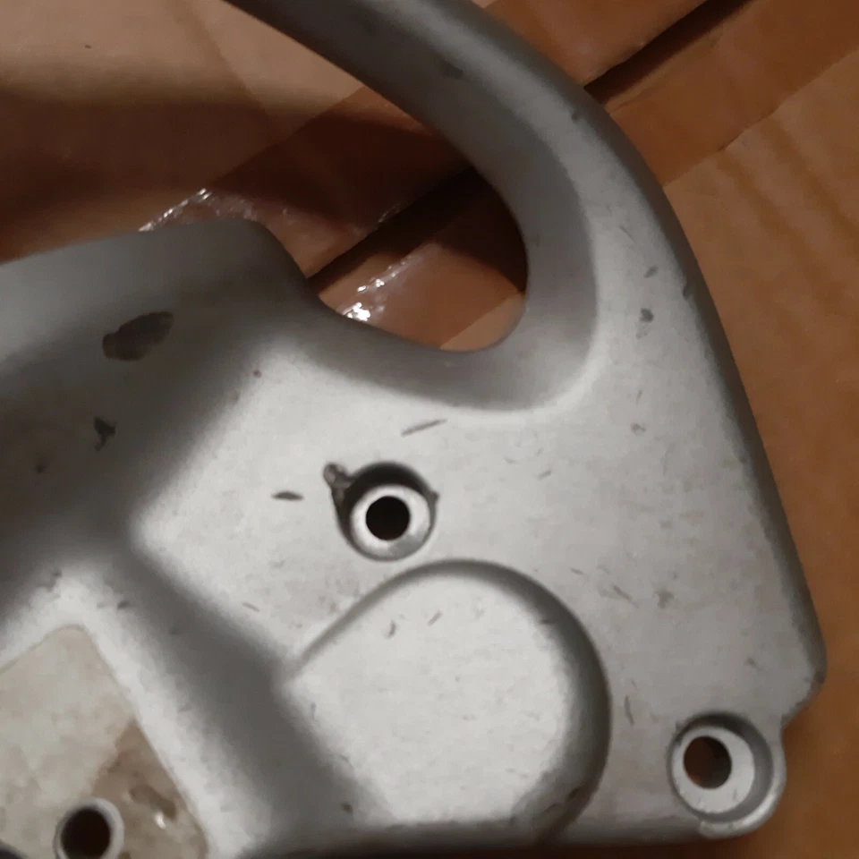 MOTO GUZZI BREVA 750 MANIGLIONE PASSEGGERO GU32464310 Foto 2 de 4