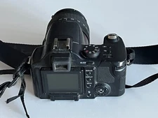 Panasonic LUMIX DMC-FZ30 8MP Digital Camera - No Charger - No Accessories