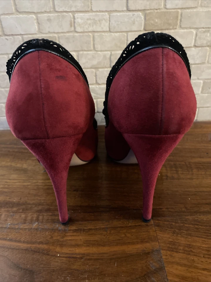 正品 Valentino Garavani 红色麂皮绒蝴蝶结高跟鞋厚底高跟鞋,尺寸 37 — 第 4/4 张图片