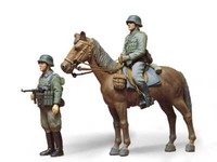 Tamiya 35053 1:35 German Mounted Infantry Wehrmacht Plastic Model Kit
