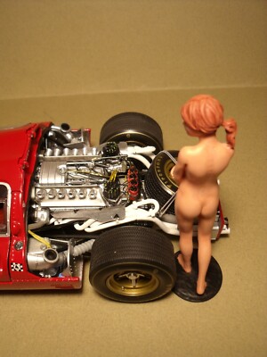 FIGURINE 1/18 GIRL INGRID VROOM NOT PEINT FOR MINICHAMPS GP REPLICAS GMP