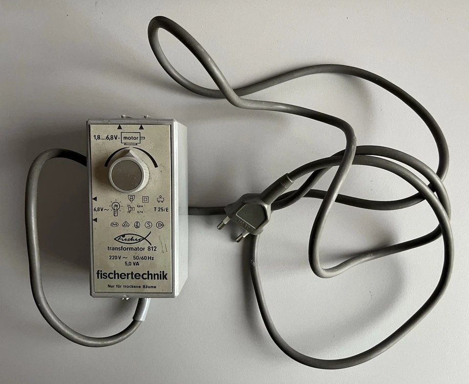 fischertechnik Transformator 812 (220V ~ 50/60 Hz 5,0 VA) - Germany Siemens - Bild 2 von 3