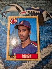 1987 Topps #139 DEVON WHITE California Angels ROOKIE Baseball Card, Star. (NM)