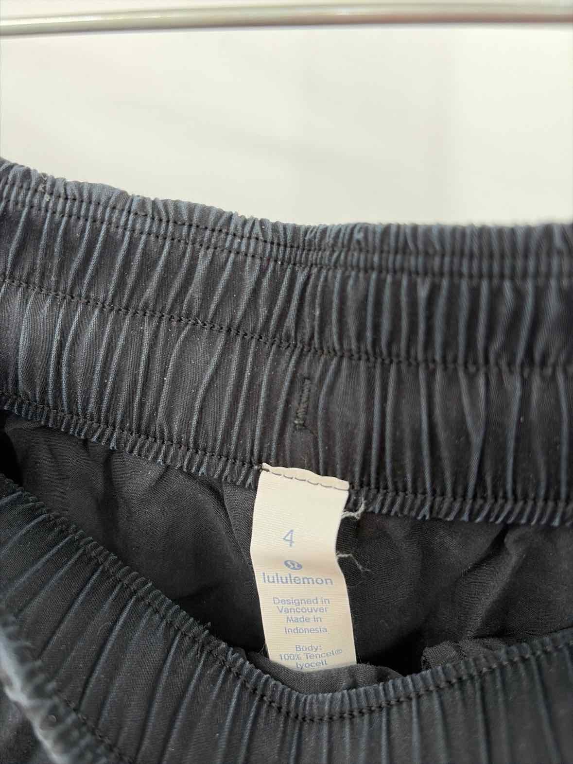 Pre-Owned Lululemon Black Size 4 Basic Shorts - image 2