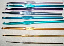 Vintage lot of 9 - BOYE - Crochet hooks sizes- they are - mm  Made in U.S.A.