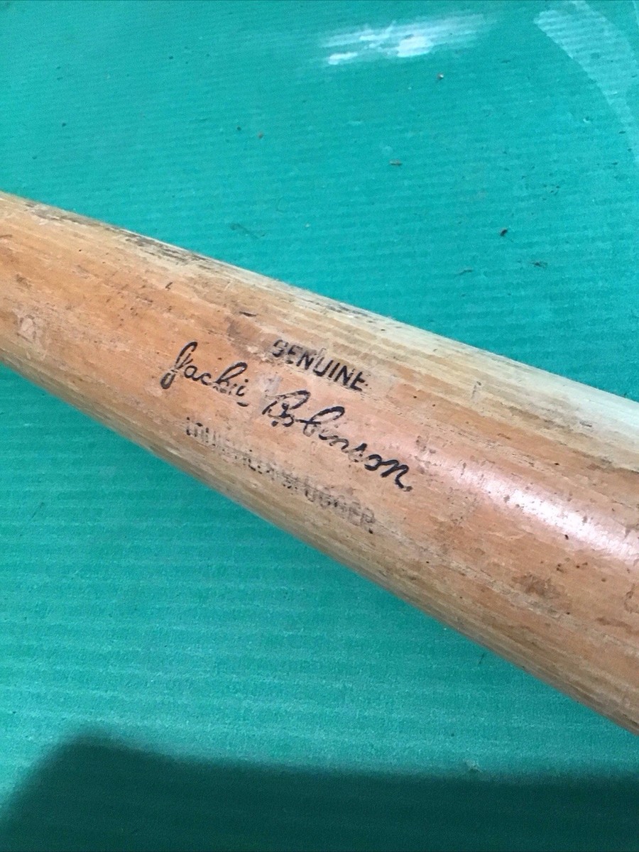 希少 革 CONVERT Jr.4 ラグビーボール 中古 レア レトロ 希少 革 CONVERT Jr.4 ラグビーボール 中古 レア レトロ 【公式通販】