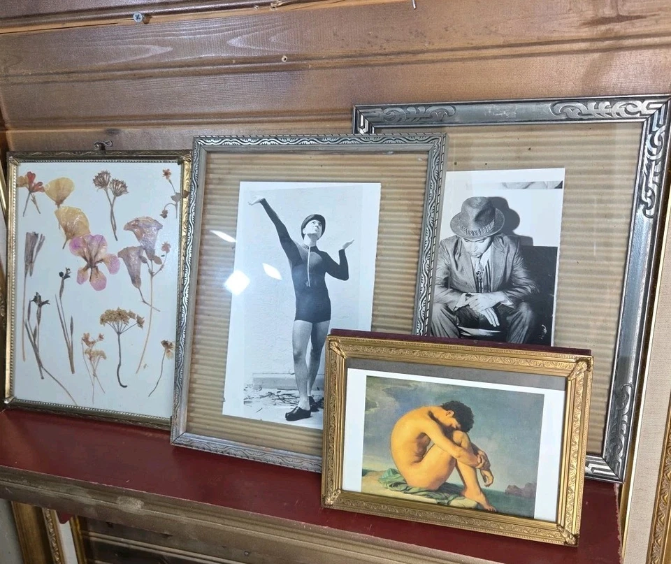 Lote de 4 marcos de fotos vintage de latón, estaño, metal, decoración ornamentada Foto 2 de 4