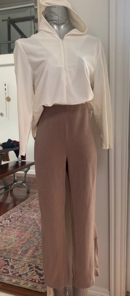 Tenis Animal Capucha Spandex Mujer’s Talla M Blanco Manga Larga Foto 3 de 4