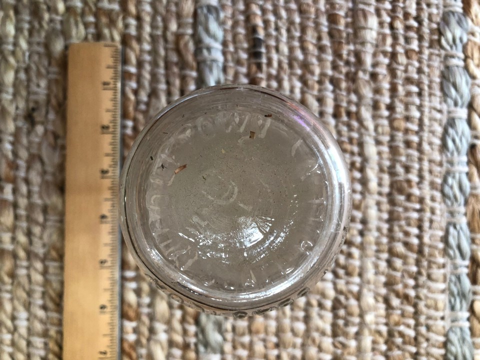 MIDDLETOWN NY MILK & CREAM CO SLATE HILL NY HALF PINT GLASS BOTTLE VERY