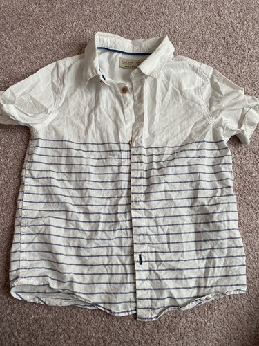 Boys Zara white and blue striped shirt size 6 years