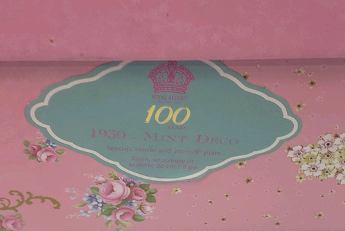 Royal Albert 100 Años 1930 Juego de 3 Piezas Platillo de Taza de Té y Plato Verde Decoración Como Nuevo *Nuevo - Imagen 3 de 4