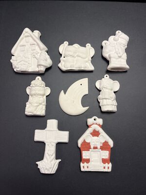 Vintage Ready To Paint 3D Christmas Ornaments Lot Of 8 Mice Mouse House Plaster