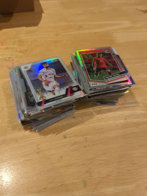 Topps/Panini 100 x Refractor Football Trading Card Konvolut