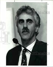 1992 Press Photo Alan Rosskamn, president and CEO of Fabri centers of America