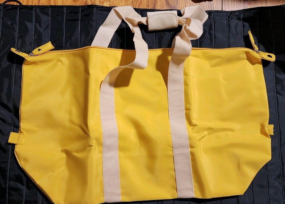 Elizabeth Arden Tote Bag