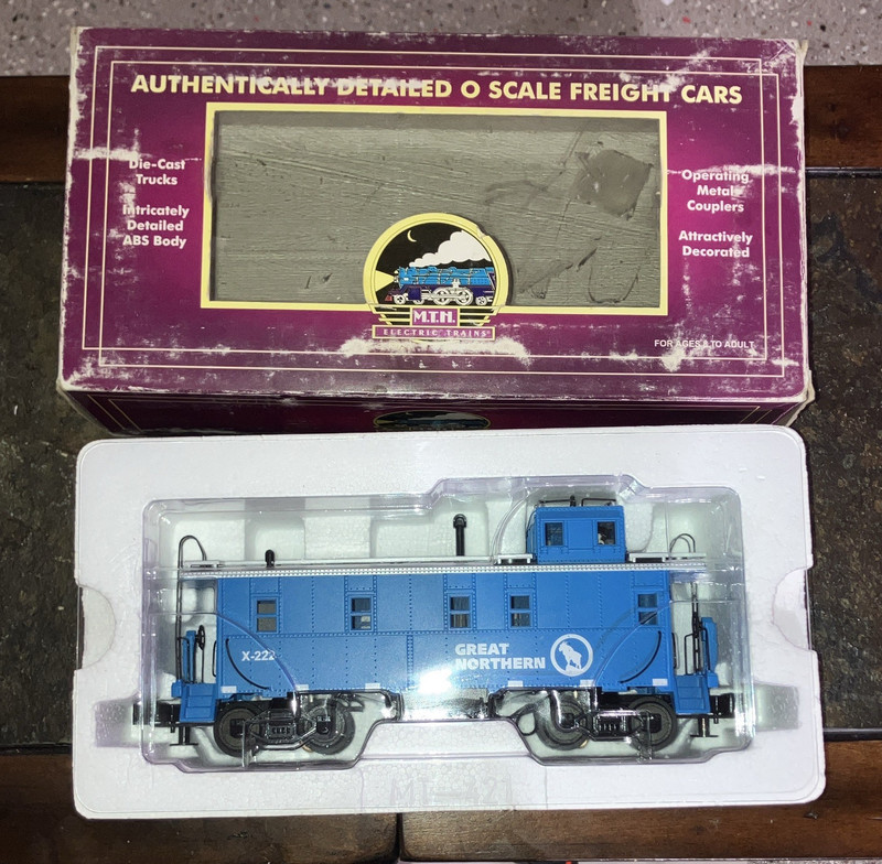 M.T.H. Electric Trains O Gauge Great Northern X-222 Blue Caboose 3-Rail Analog