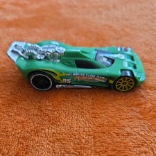 Hot Wheels Acceleracers Metal Maniacs Spine Buster #5 G8106