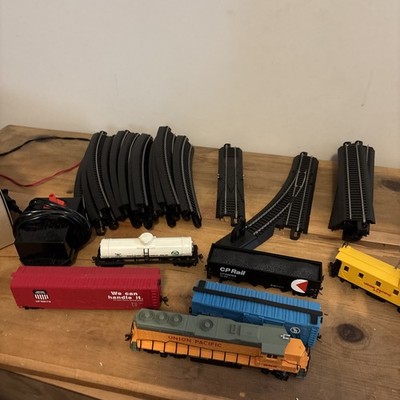 Bachmann Trains Golden Spike Ready-to-Run HO Scale Train Set